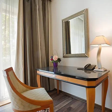 Hotel Hotel Avalon Garni 4*