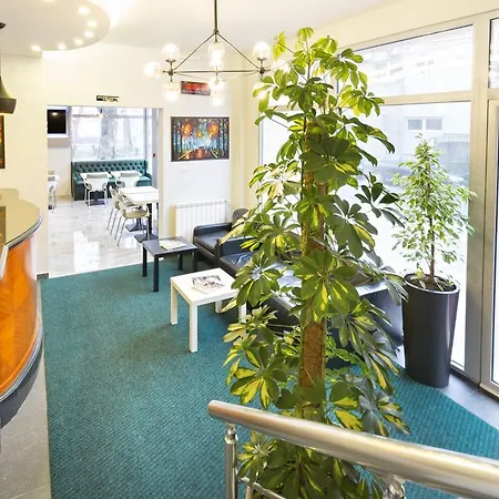 Hotel Hotel Avalon Garni 4*