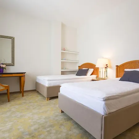 Hotel Avalon Garni Hotel Belgrade