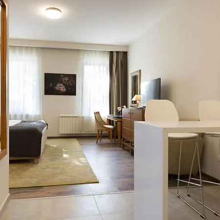 Hotel Hotel Avalon Garni 4*