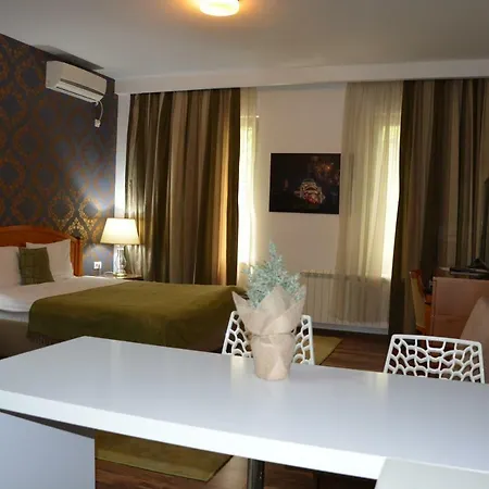 Hotel Hotel Avalon Garni 4*