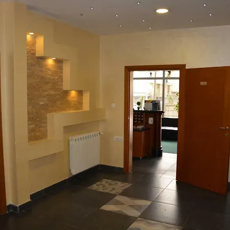 Hotel Avalon Garni Hotel