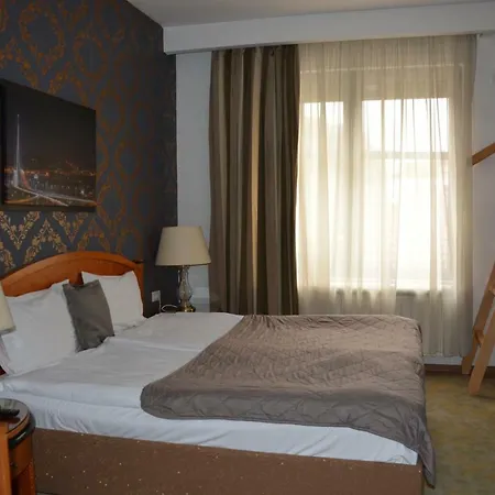 Hotel Avalon Garni Hotel Belgrade